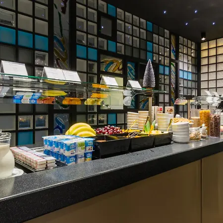 Hotel Olissippo Marques De Sa 4*