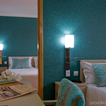 Hotel Olissippo Marques De Sa 4*