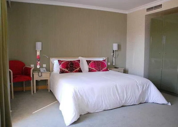 Hotel Olissippo Marques De Sa 4*